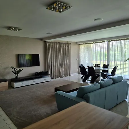 Guest house Solid