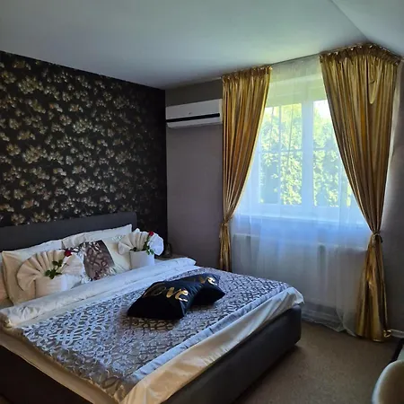 Solid Pensjonat Mladá Boleslav